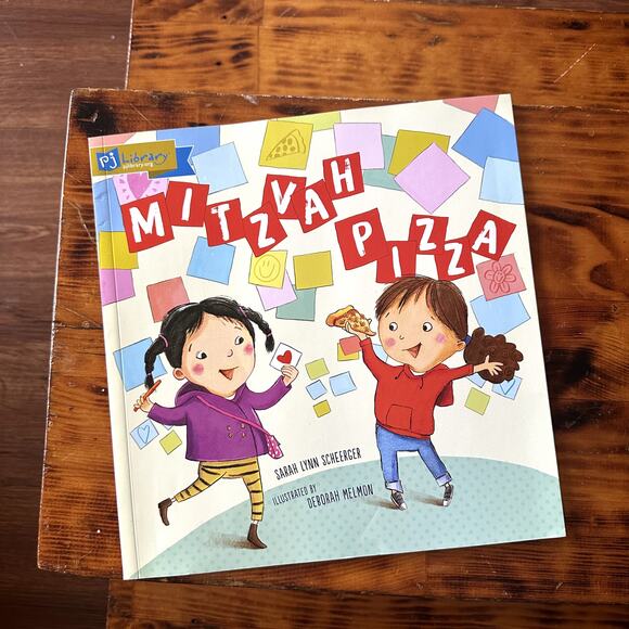 PJ Library Mitzvah Pizza Jewish Paperback Book - Picture 1 of 9